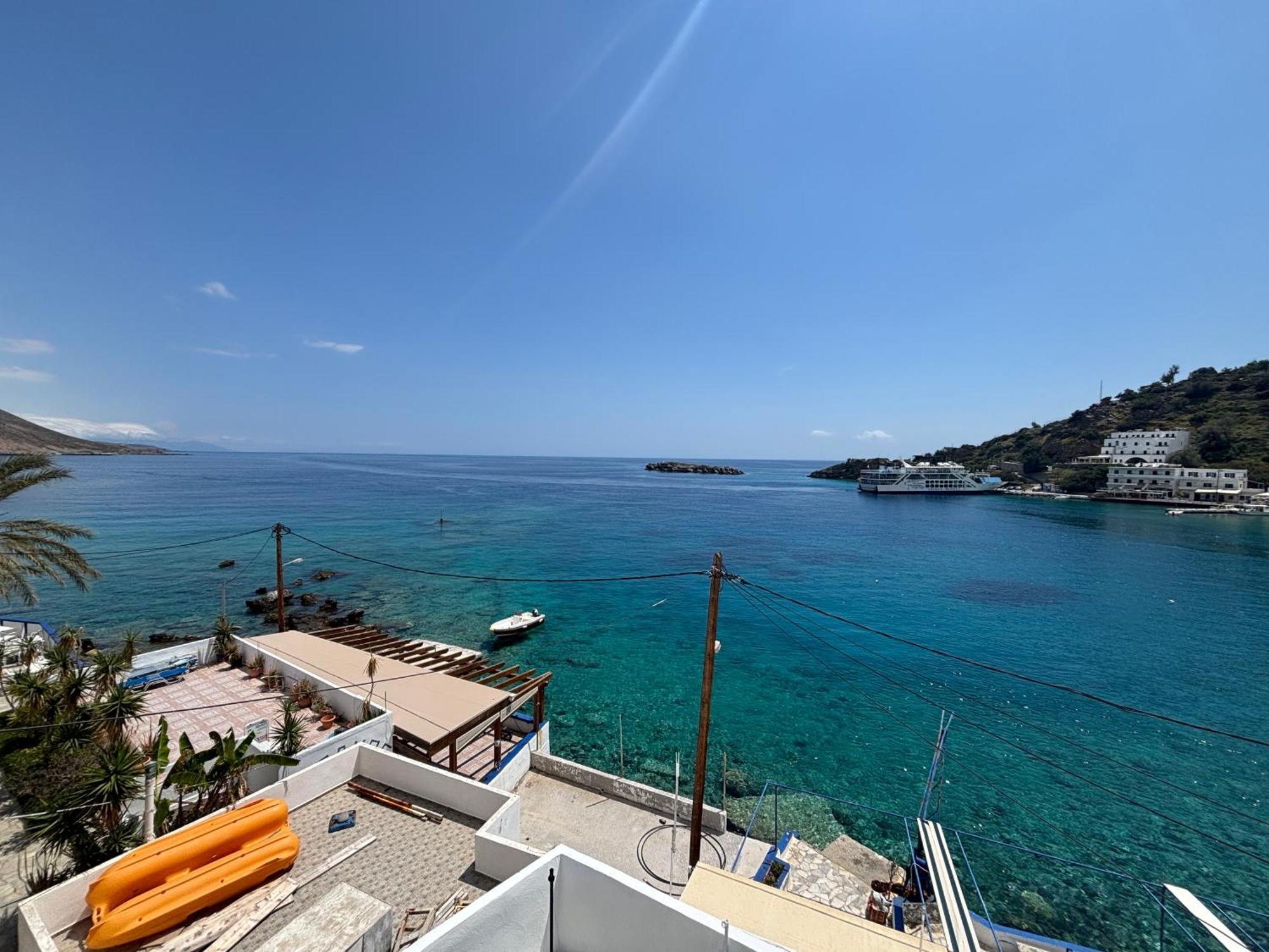Scirocco Rooms Loutro Exterior foto