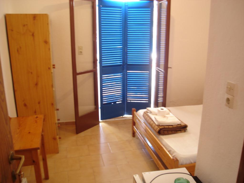 Scirocco Rooms Loutro Exterior foto