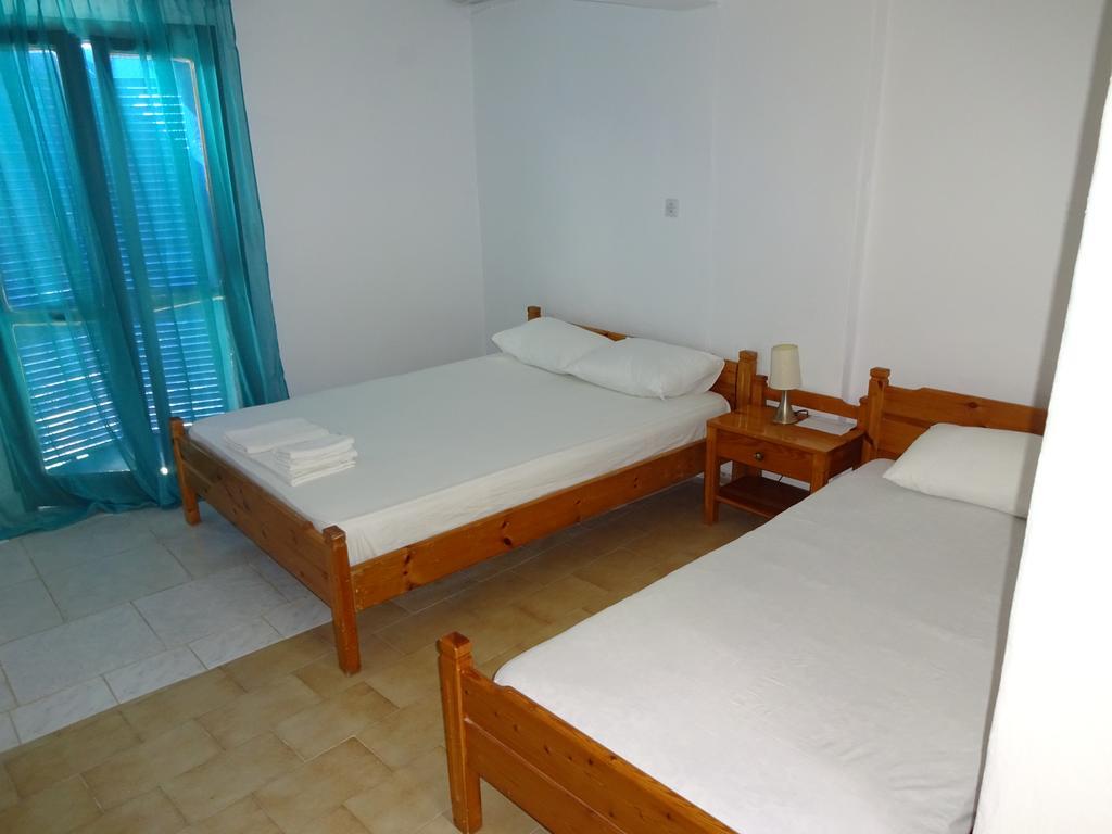 Scirocco Rooms Loutro Exterior foto