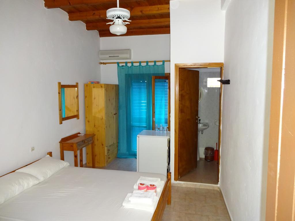 Scirocco Rooms Loutro Exterior foto