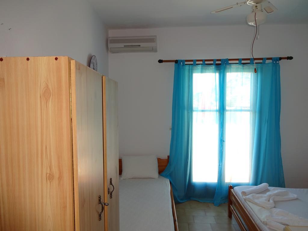 Scirocco Rooms Loutro Exterior foto