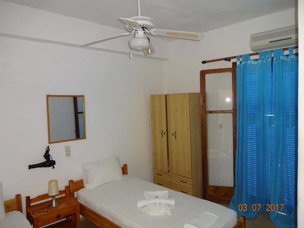 Scirocco Rooms Loutro Exterior foto