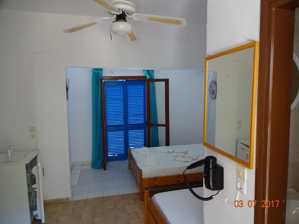 Scirocco Rooms Loutro Exterior foto