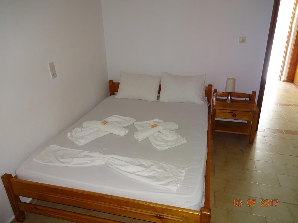 Scirocco Rooms Loutro Exterior foto