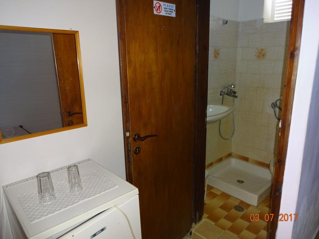 Scirocco Rooms Loutro Exterior foto