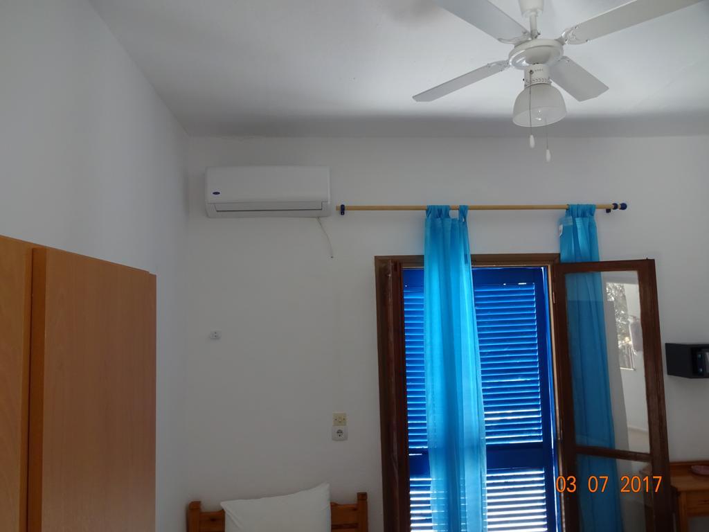 Scirocco Rooms Loutro Exterior foto
