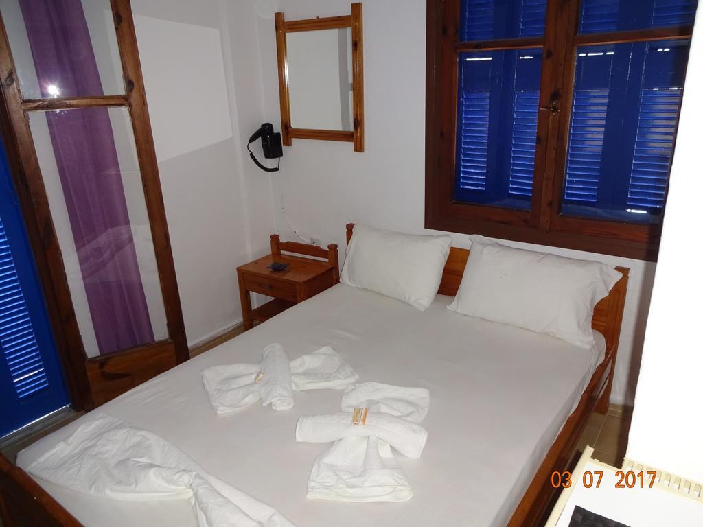 Scirocco Rooms Loutro Exterior foto
