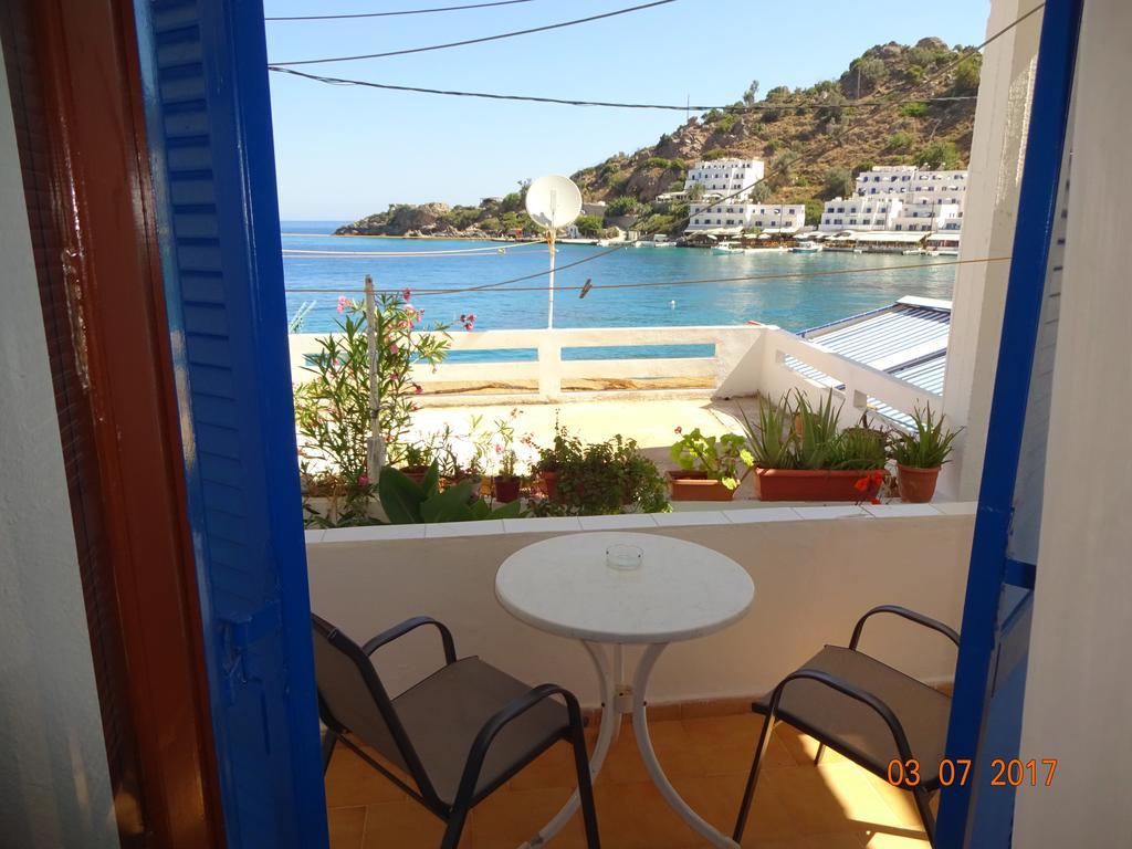 Scirocco Rooms Loutro Exterior foto