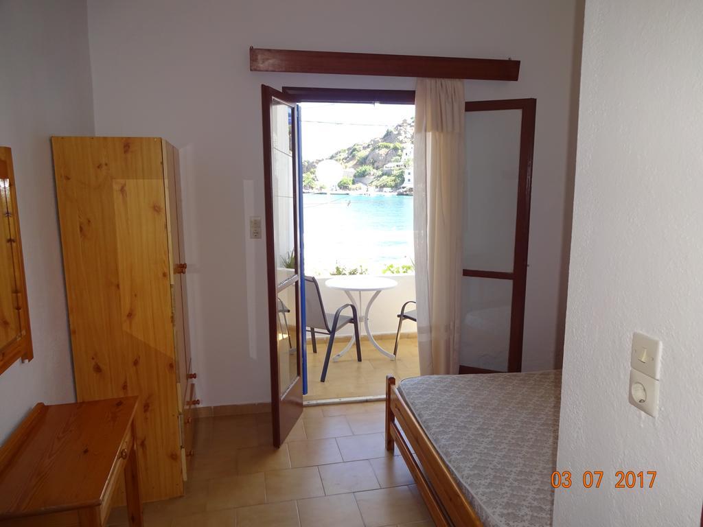 Scirocco Rooms Loutro Exterior foto