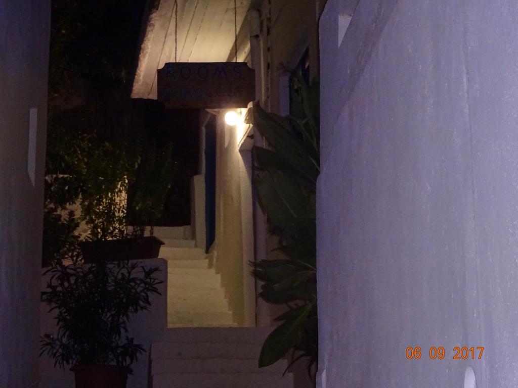 Scirocco Rooms Loutro Exterior foto